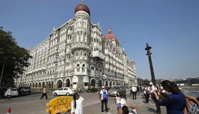 Mumbai Bomb Threat