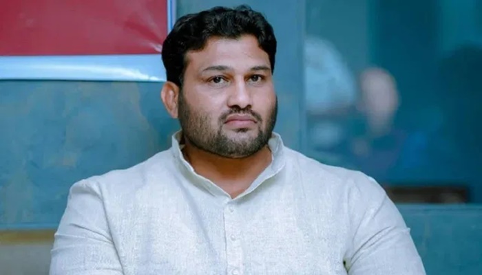 Chandrahar Patil |