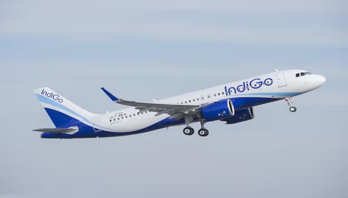 Flight turbulence due to Delhi dust storm