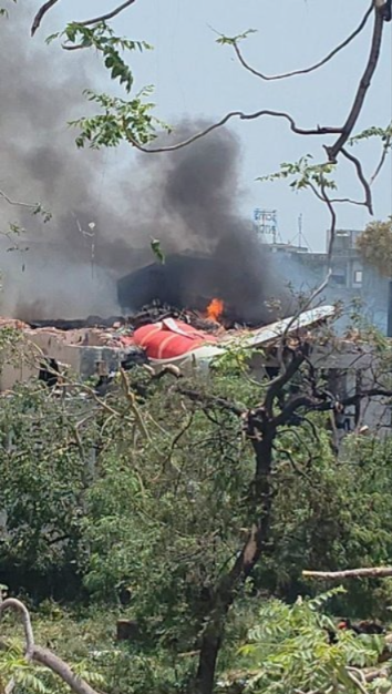Ahmedabad-London flight crashes after takeoff! Horrific accident! One survivor! 241 dead