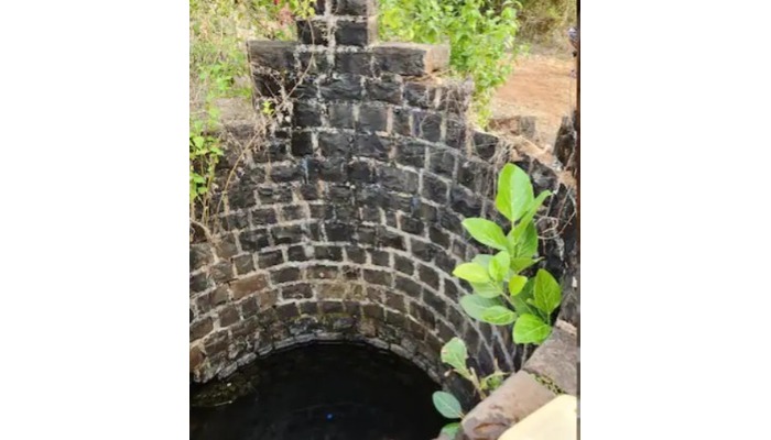 8-year-old girl body was found on the bank of a well