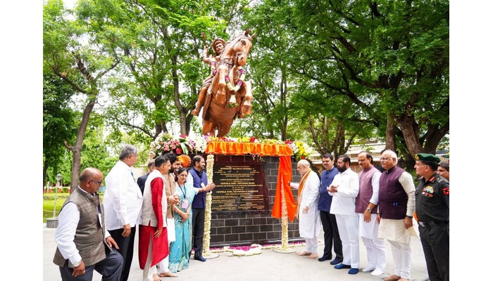 inaugurated the equestrian statue of Baji Rao Peshwa