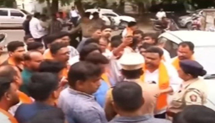 MNS slams Union Bank for refusing to accept Marathi documents