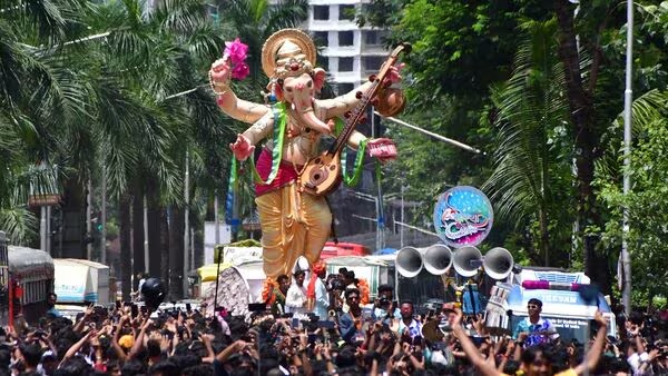 900 police deployed on Mumbai-Goa route during Ganeshotsav