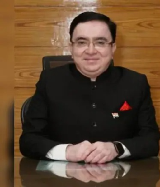 Four Children of Former Vasai-Virar Commissioner’s Driver Also Employed in the MNC
