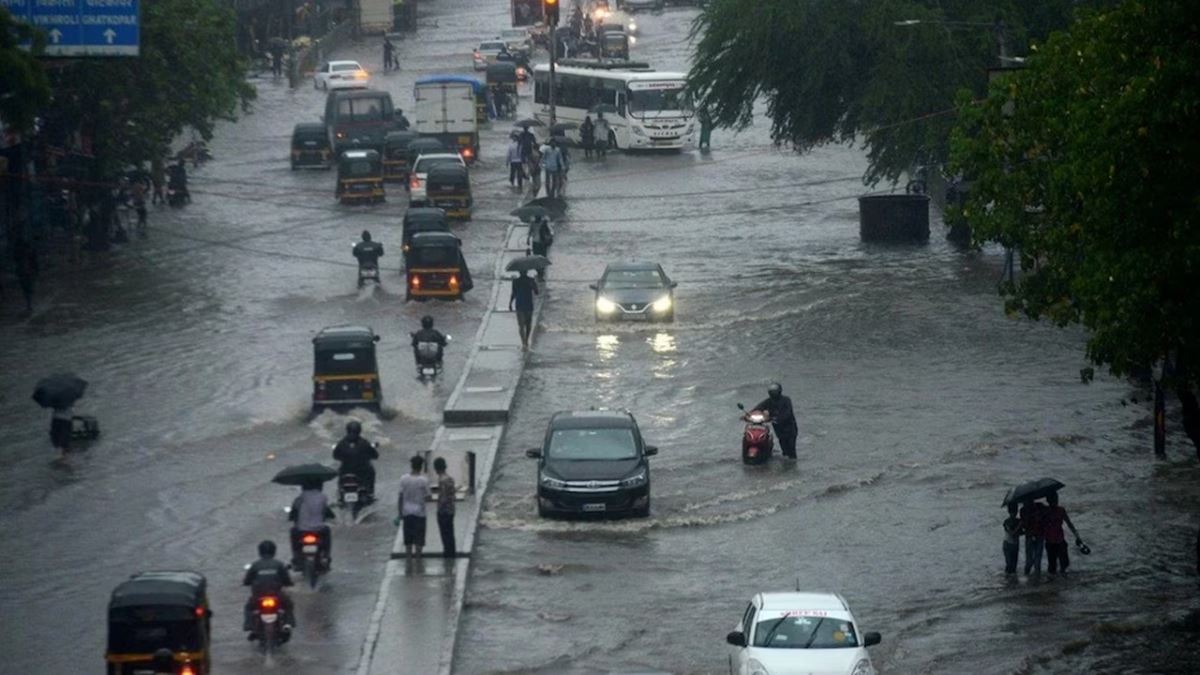 Mumbai Rains Red Alert