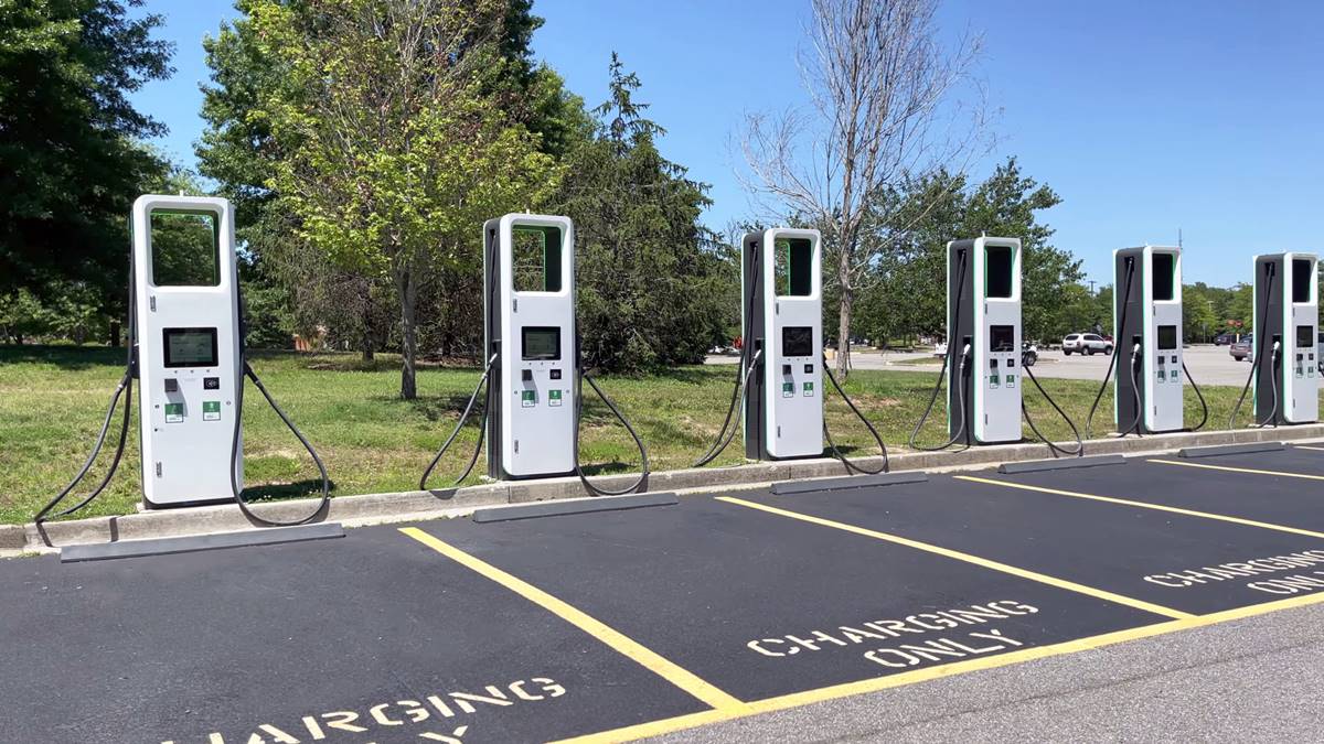 Pune-Mumbai Expressway EV Charging Stations