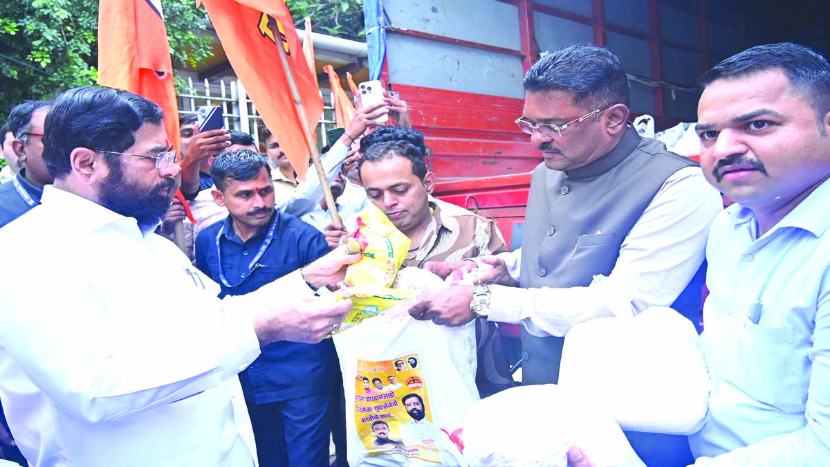 Farmers Block Ministerial Visit