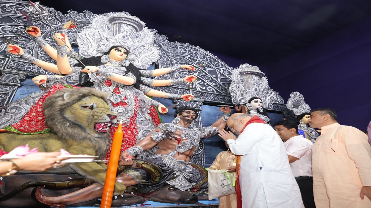 Shah's Durga Puja at WB