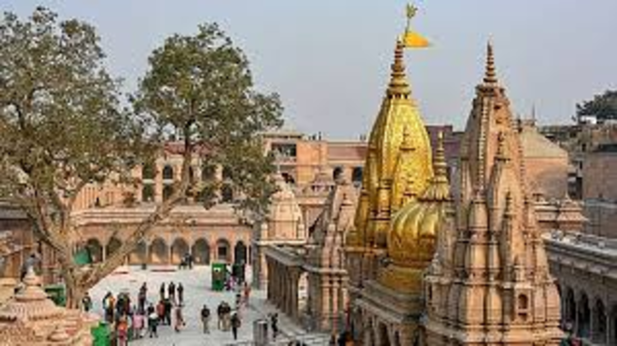 Kashi Temple Staff Get Govt Status