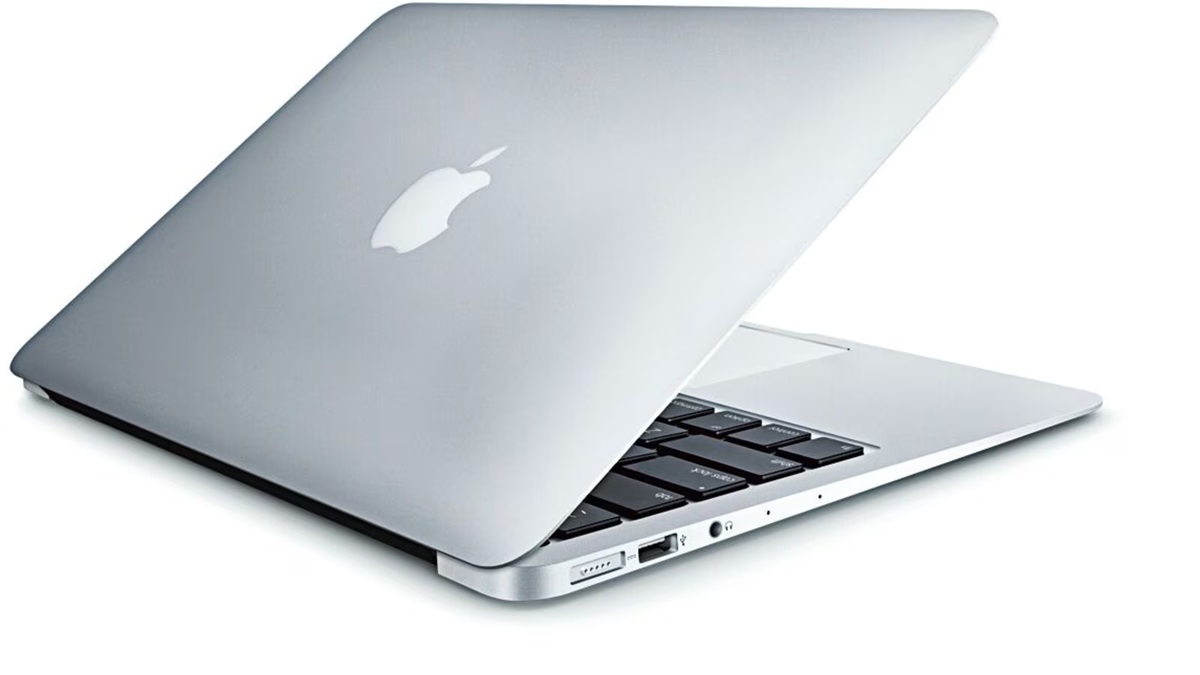 Apple MacBook Air M4 Discount Offer