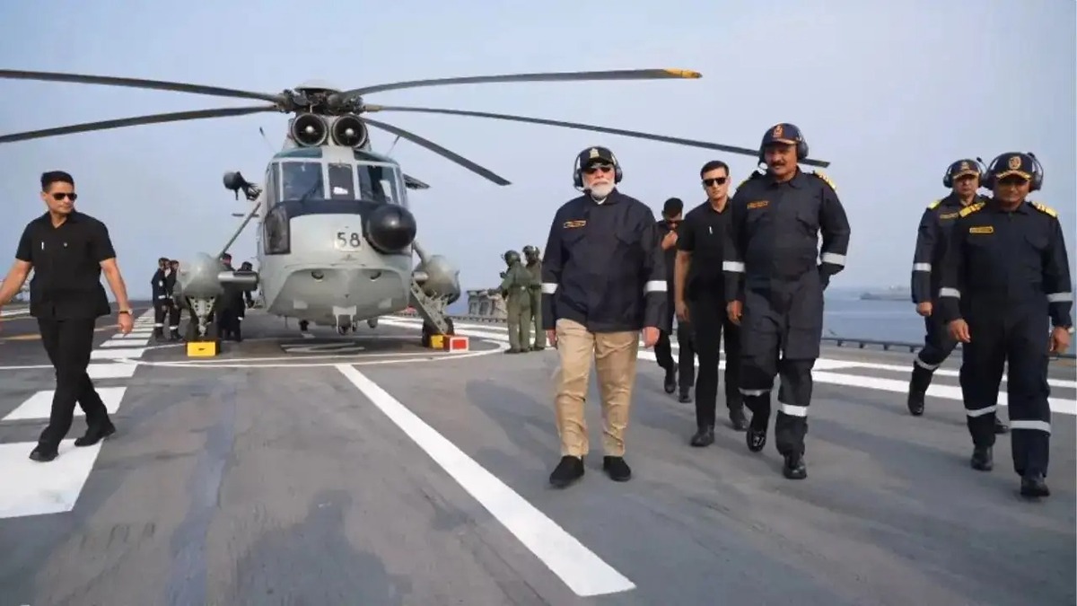PM Modi On INS Vikrant