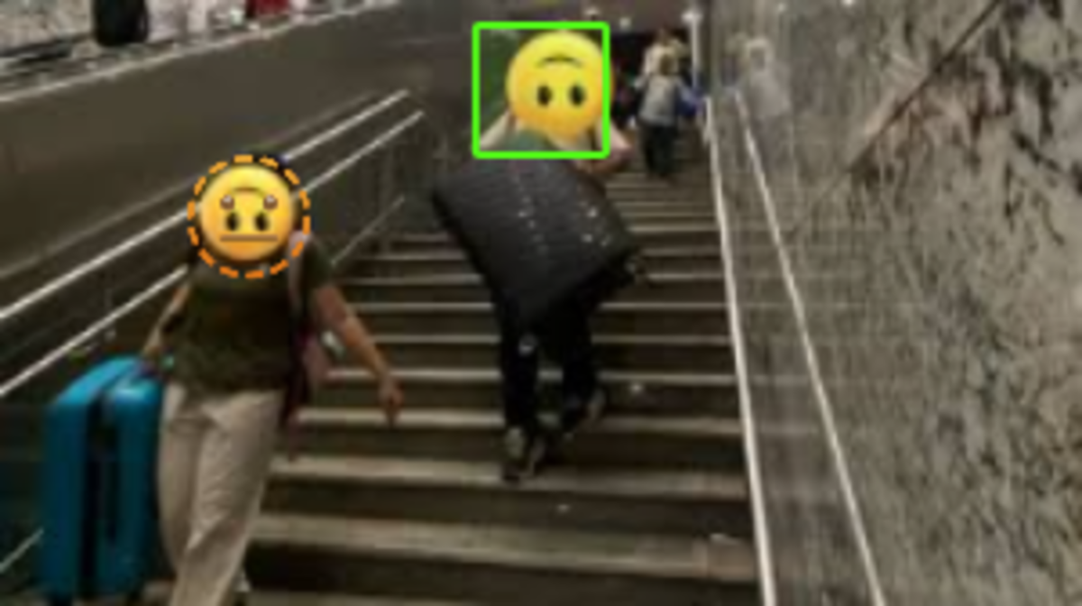 Metro Line 3 Luggage Hassle