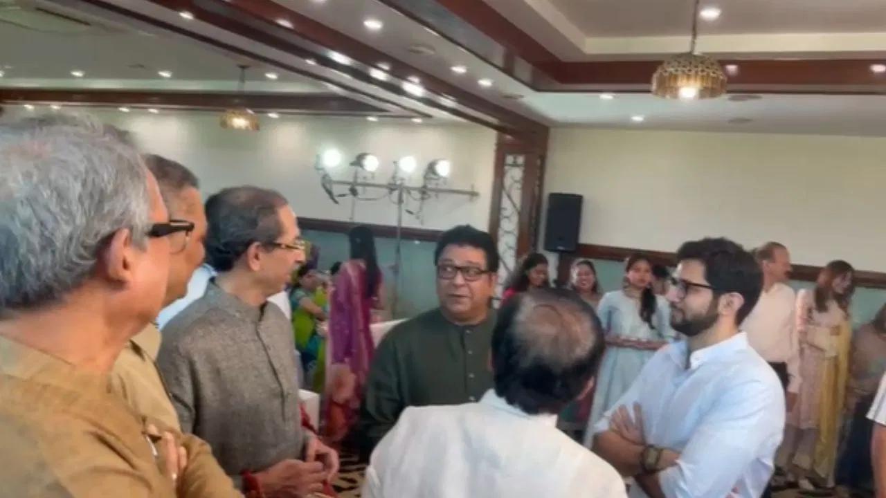 Raj and uddhav thackeray