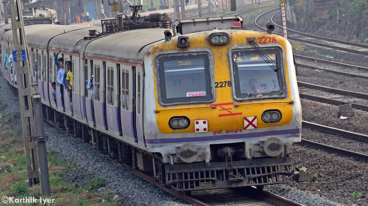 Badlapur Local Delay