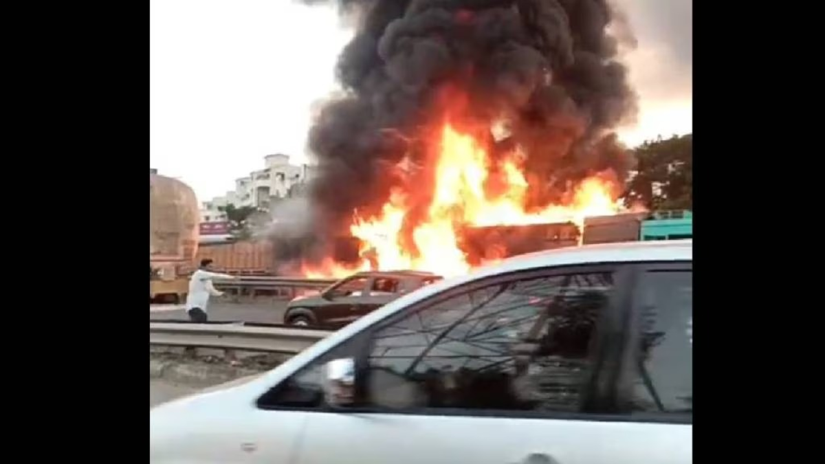 Navale Bridge Crash: 8 Dead, 20+ Vehicles Hit